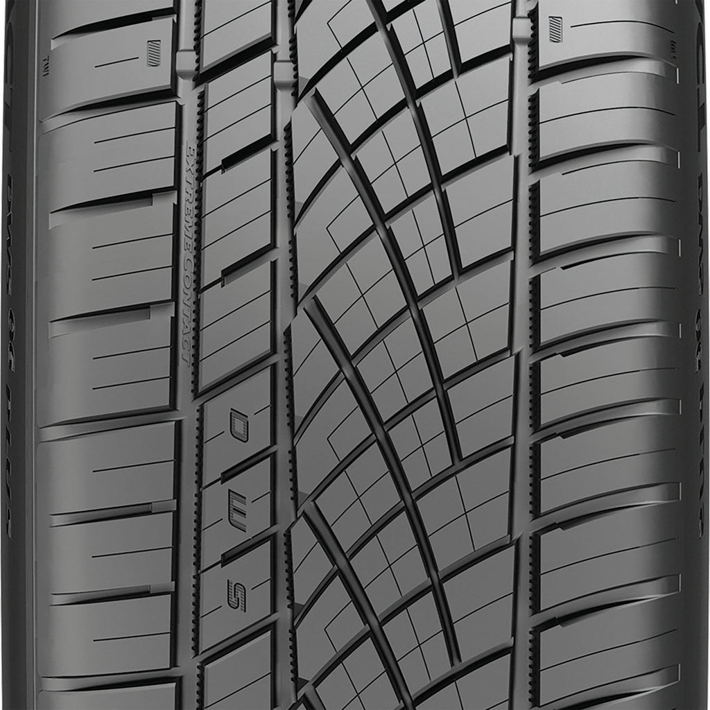 Continental ExtremeContact DWS06 PLUS UHP All Season 245/40ZR20 99Y XL Passenger Tire